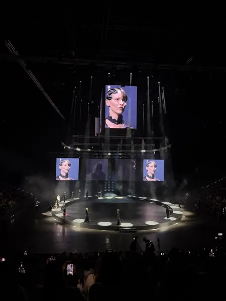 The hair show on the round stage at the Roig Arena